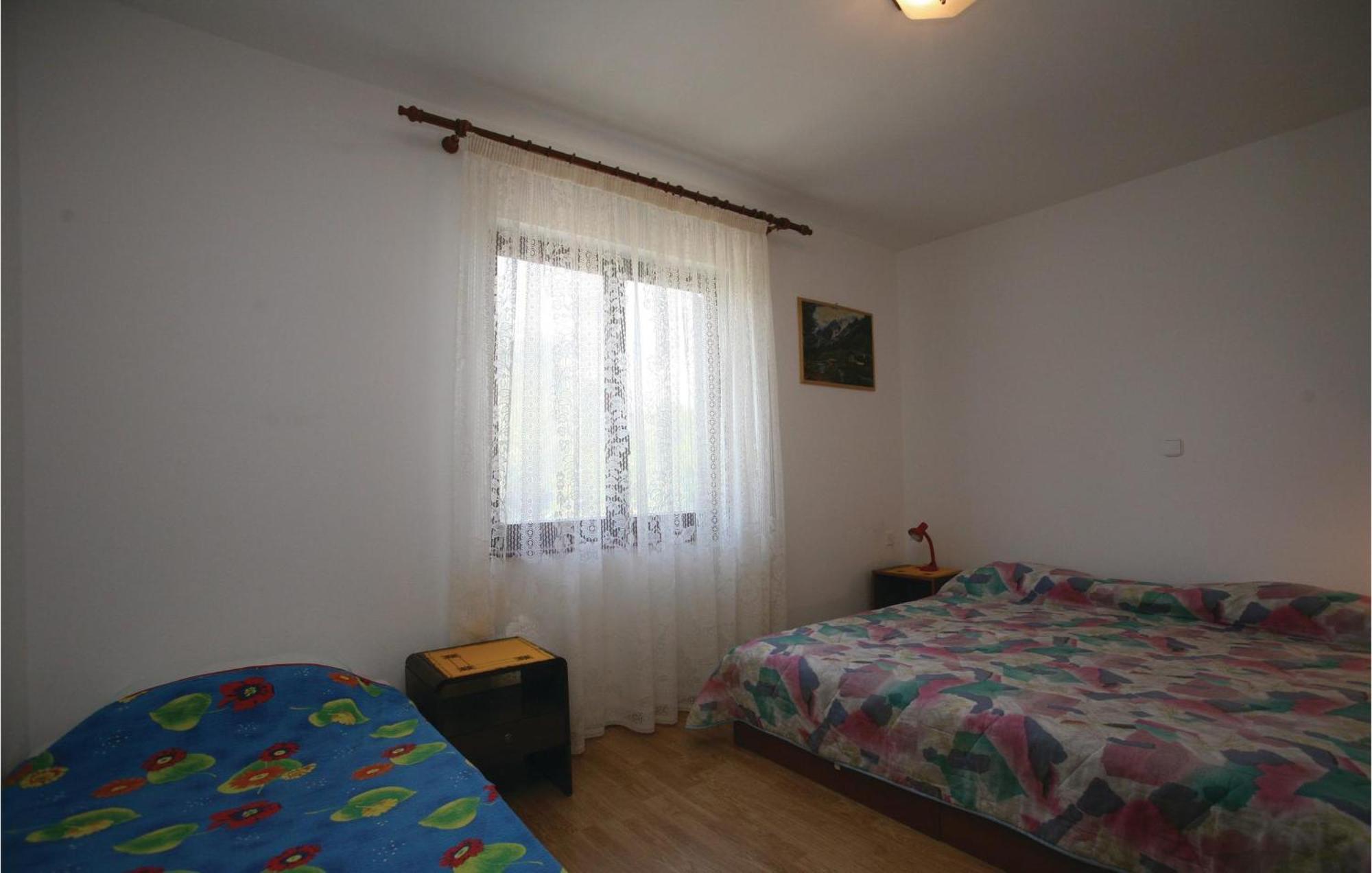 2 Bedroom Gorgeous Apartment In Labin Raša Eksteriør bilde